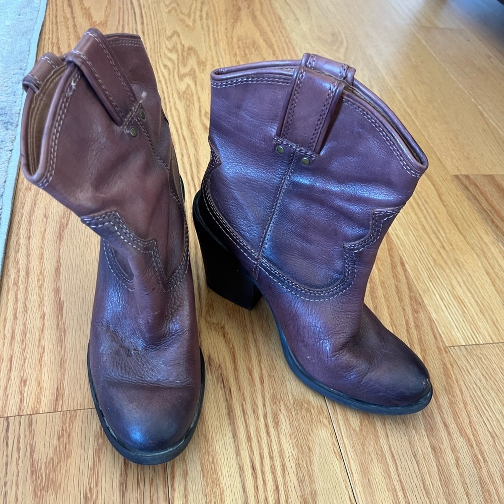 Lucky brand short boots